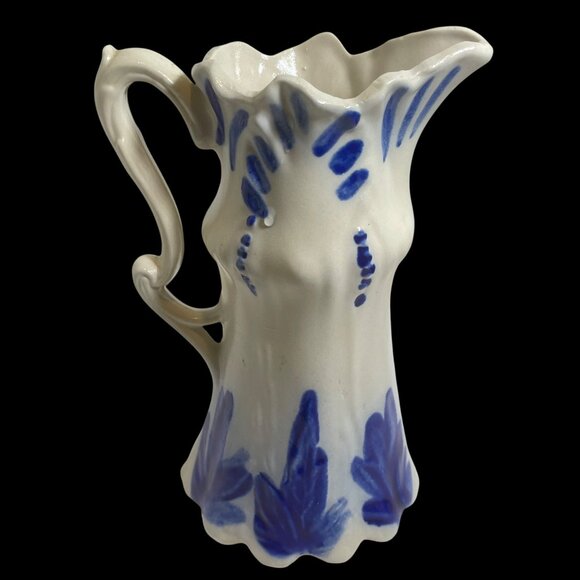 Vintage Blue & White Ceramic Pitchers With Scalloped Edges & Floral Design - Set - Picture 3 of 11